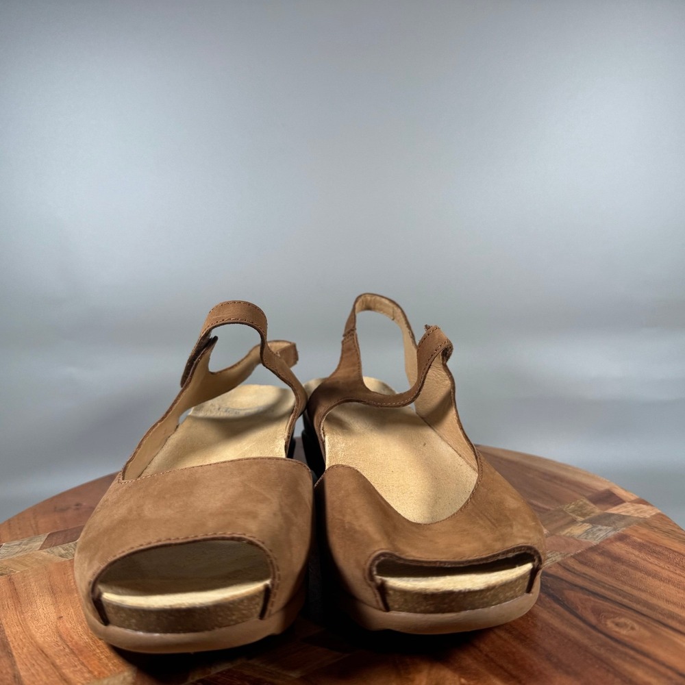 Dansko Danae Tan Nubuck Leather Wedge Sandals EU 39 US 8.5-9 Hook Loop Strap - Picture 2 of 6